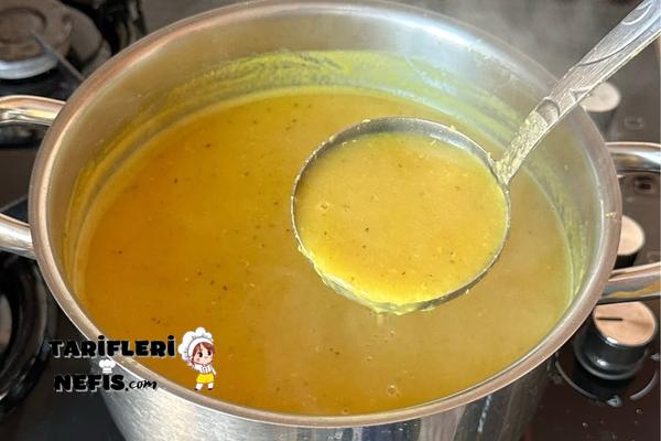 Süzme Mercimek Çorbası Tarifi