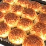 Dışı Pul Pul İçi Kat Kat Ayrılan Açma Poğaça Tarifi