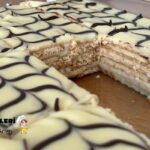 Beyaz Çikolatalı Bisküvili Pasta Tarifi