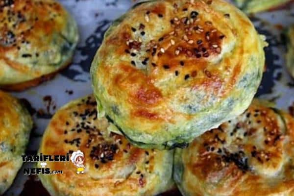 Ispanaklı Lezzetli Börek Tarifi