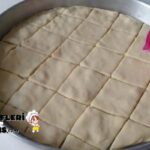 Kat Kat Peynirli Börek Tarifi