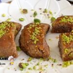 Kıyır Kıyır Ağızda Eriyen Ay Tatlısı Tarifi
