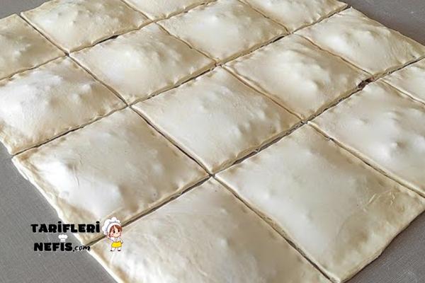 Milföy Hamurundan Kıymalı Börek Tarifi