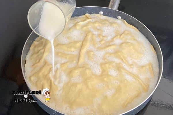 Peynirli El Açması Tava Böreği