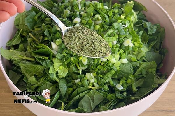 Yumurtalı Ispanaklı Gözleme Tarifi