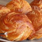 Kat Kat Ayrılan Nefis Peynirli Börek Tarifi