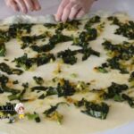 Kolay El Açması Ispanaklı Börek Yapımı
