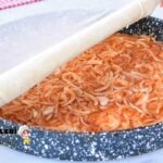 Lezzeti Dillere Destan Soğanlı Börek (videolu)