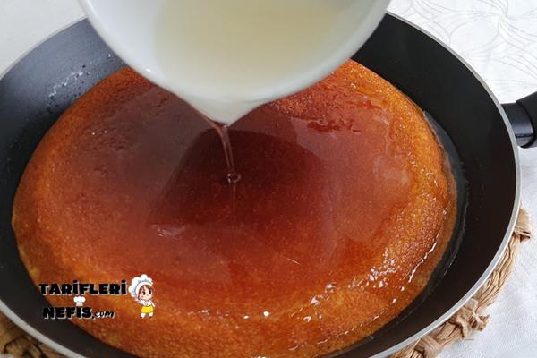 Yapımı Çok Pratik Tavada Revani Tatlısı Tarifi