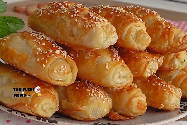 Çıtır Çıtır Tel Tel Ayrılan Börek Tarifi