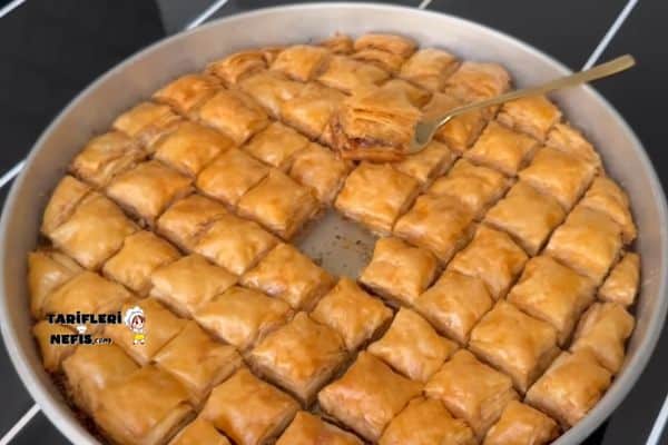 En Kolay Baklava Tarifi