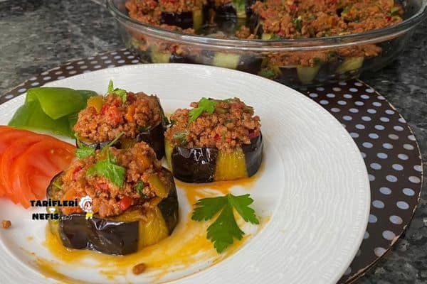 Fırında Kıymalı Patlıcan Yemeği Tarifi