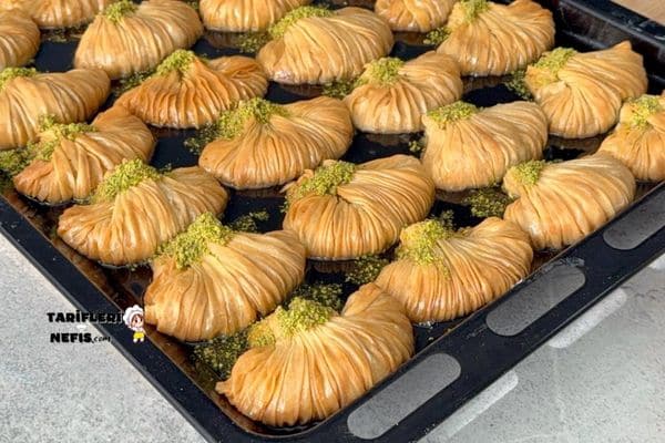 Çıtır El Açması Baklava Tarifi