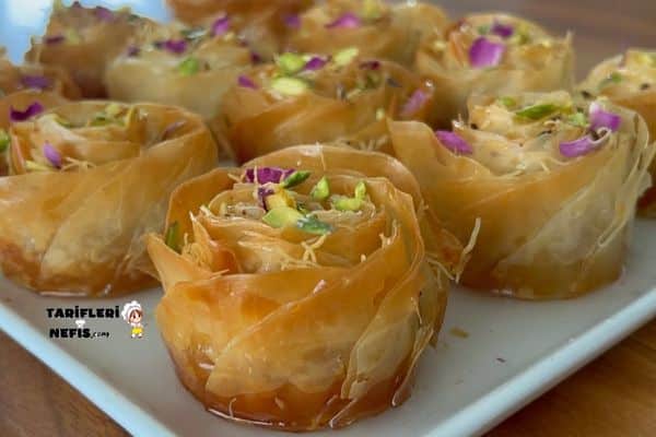 Hazır Baklavalık Yufka ve Kadayıf ile Şerbetli Tatlı