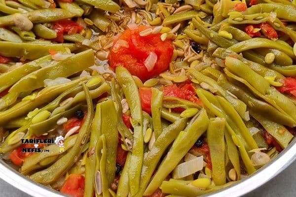 Pratik Zeytinyağlı Taze Fasulye Tarifi