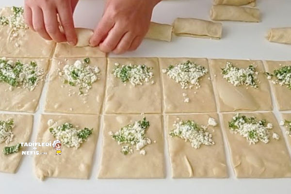 Kat kat çıtır, milföy tadında pul pul dökülen ev yapımı börek