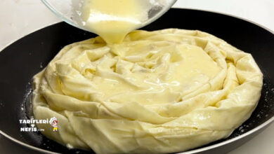 Az malzemeli, pratik kolay tava böreği veya gül böreği