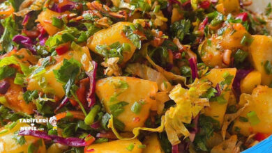 Zeytinyağlı biber salçalı geleneksel patates salatası