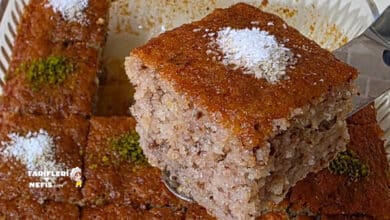 Pişmeyen şerbetli cevizli revani tatlısı dilimi