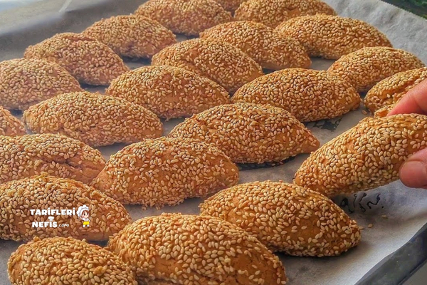 Sıvıyağlı susamlı kuru meyveli kurabiye