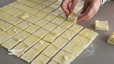 Katman katman açılan ev yapımı milföy hamuru ile hazırlanan nefis peynirli börek