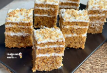 Kahve dükkanlarındakinden daha lezzetli ev yapımı havuçlu fındıklı kremalı kek