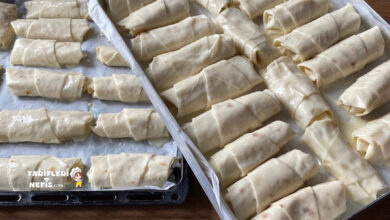 Hazır yufkadan yapılmış çıtır çıtır üçgen peynirli buzluk böreği